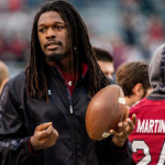 Carolina Panthers signerer Jadeveon Clowney, forstærker den defensive ende