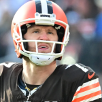 Cleveland Browns fornyer veteran kicker Hopkins med en stor sum penge